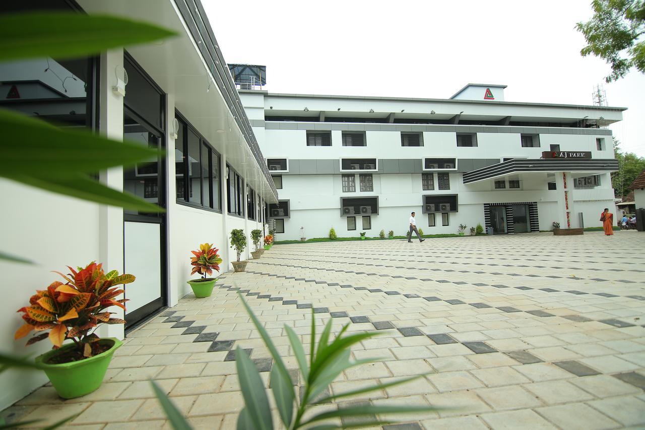 Aj园酒店 Alappuzha 外观 照片