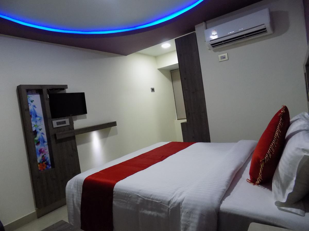 Aj园酒店 Alappuzha 外观 照片