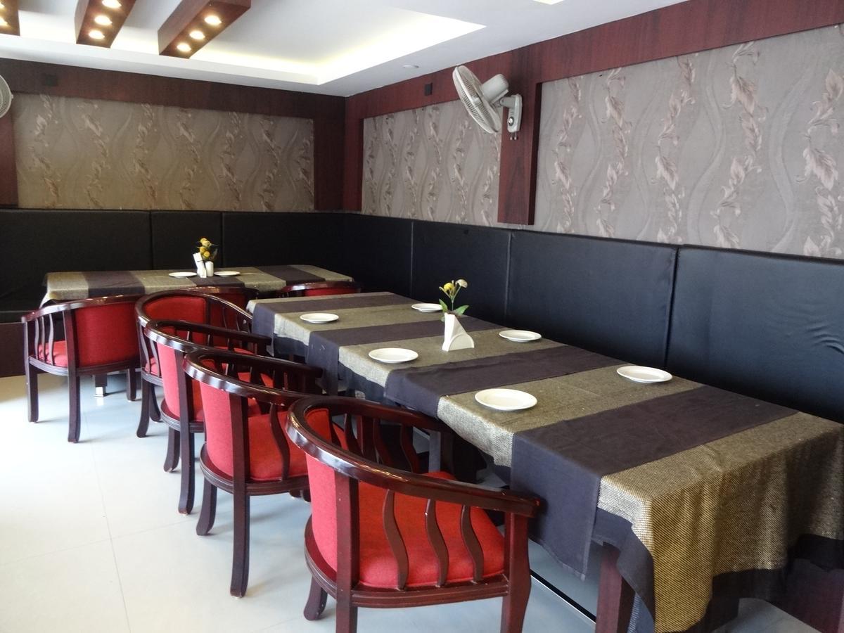 Aj园酒店 Alappuzha 外观 照片