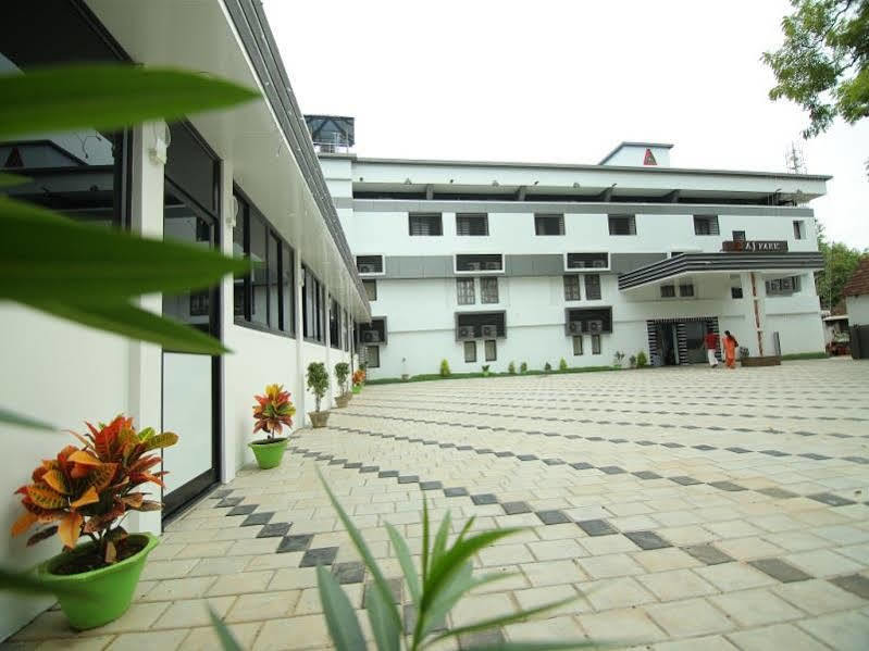 Aj园酒店 Alappuzha 外观 照片
